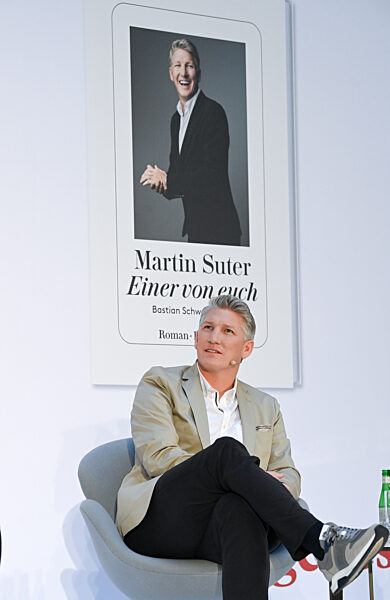 Biografie von Martin Suter über Bastian Schweinsteiger