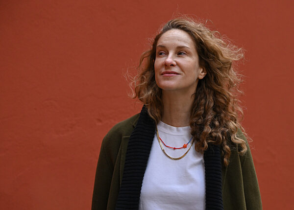 Ein Spaziergang mit Schauspielerin Chiara Schoras