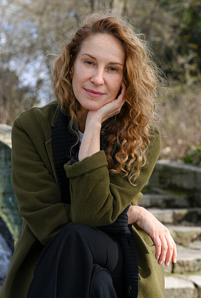 Ein Spaziergang mit Schauspielerin Chiara Schoras