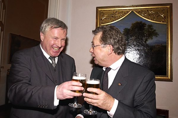 Hellmuth Karasek und Jürgen Busche