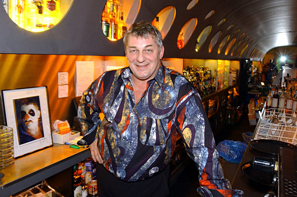 Der Schauspieler Heinz Hoenig steht am Sonntag (19.12...