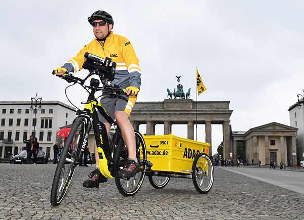 ADAC setzt E-Bikes ein