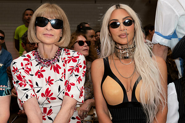 Kim Kardashian and Anna Wintour at JEAN PAUL GAULTIER Haute Couture AW22-23 runway during Haute Couture Autumn-Winter 2022/23 on July 2022 - Paris, France. 06/07/2022
