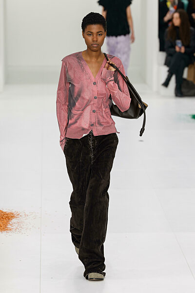 LOEWE Fall-Winter 2023-2024 Runway during Paris Fashion Week on March 2023 - Paris; France 03/03/2023