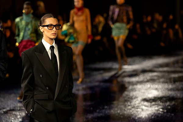 SAINT LAURENT Spring/Summer 2025 Runway during Paris Fashion Week on September 2024 - Paris, France, 24/09/2024