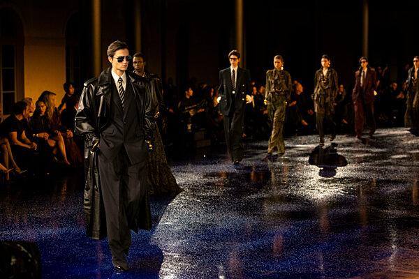 SAINT LAURENT Spring/Summer 2025 Runway during Paris Fashion Week on September 2024 - Paris, France, 24/09/2024