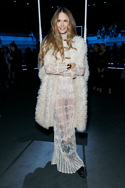 Elle Macpherson attends CHRISTIAN DIOR Autumn-Winter 2025 runway during Paris Fashion Week on March 2025 -