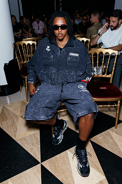 Jules Koundv© attends WILLY CHAVARRIA Spring-Summer 2026 runway during Paris Fashion Week Menswear on June 2025 - Paris, France 27/06/2025