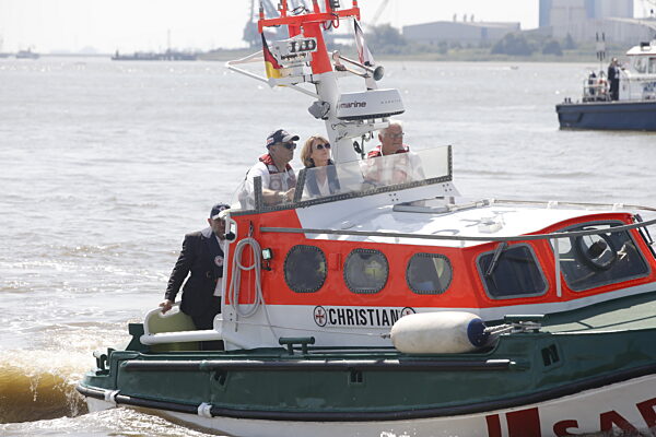 Bremerhaven: Bundespräsident Frank-Walter Steinmeier und seine Frau Elke Büdenbender