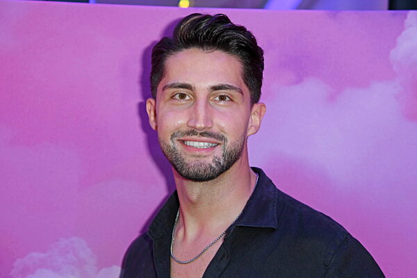 Berlin: Premiere "The Power"