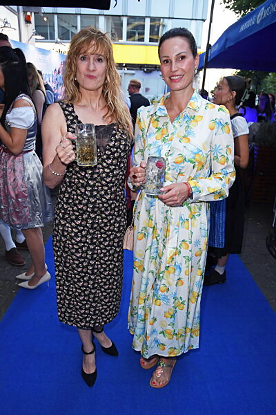 Berlin: Hofbräu Oktoberfestbeginn mit Fassanstich