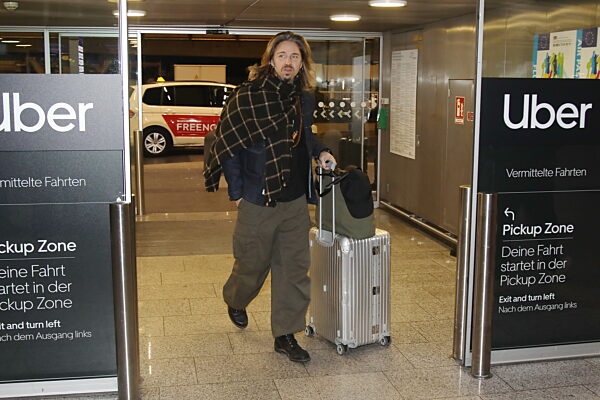 Frankfurt: "Ich bin ein Star - Holt mich hier raus!" Abflug