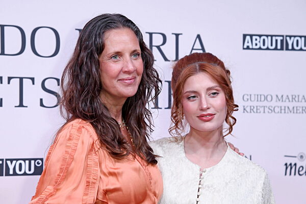 Hamburg:  Guido Maria Kretschmer for Bridgerton "The Regency Dinner"