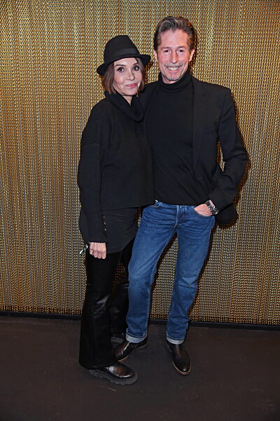 Köln: Viva Papaya! Promis Unter Palmen