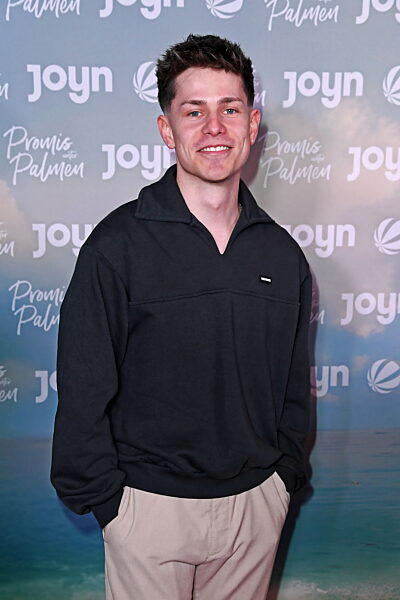 Köln: Viva Papaya! Promis Unter Palmen