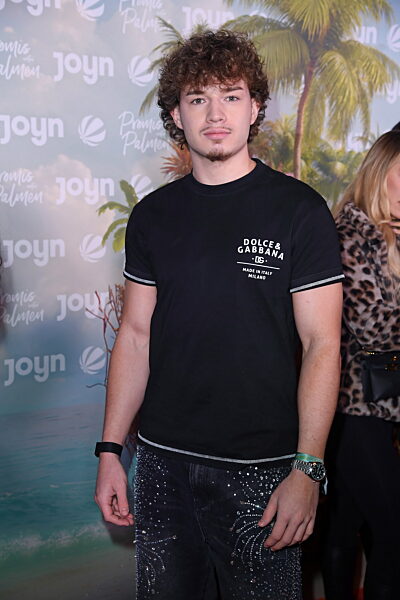 Köln: Viva Papaya! Promis Unter Palmen