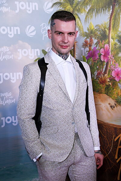 Köln: Viva Papaya! Promis Unter Palmen