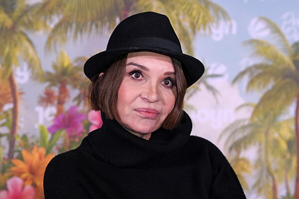 Köln: Viva Papaya! Promis Unter Palmen