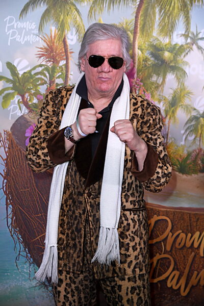 Köln: Viva Papaya! Promis Unter Palmen