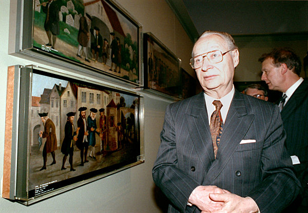 Alexander Dubcek am Brandenburger Tor (Archivfoto und Text 1992)