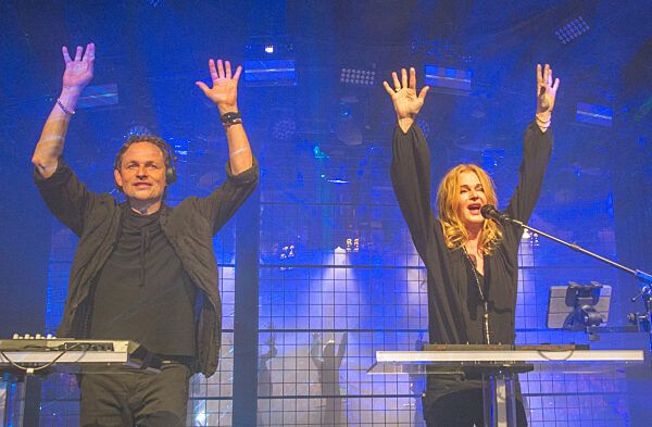 2raumwohnung Konzert Rockpop Zoom Musikclub Frankfurt