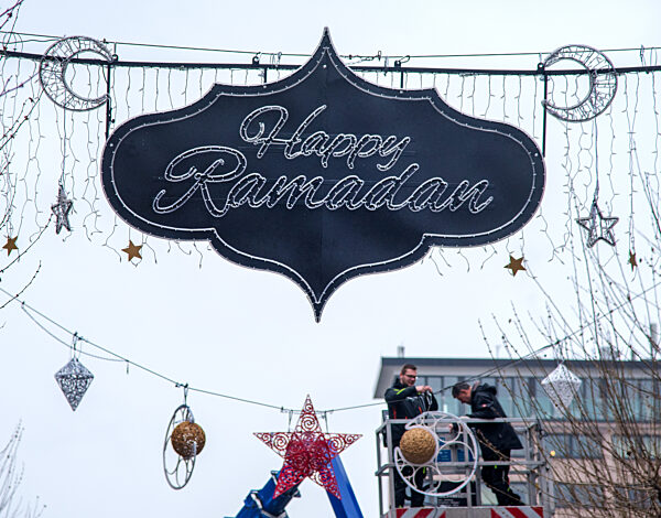 Ramadan Beleuchtung Fressgass Frankfurt
