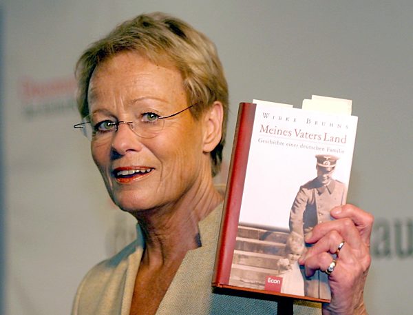 Wibke Bruhns präsentiert Buch "Meines Vaters Land"