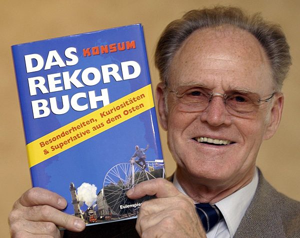 "Täve" Schur präsentiert "Das Rekordbuch"