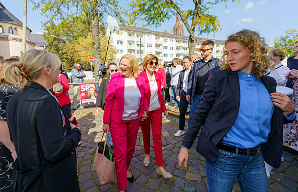 Landtagswahlkampf in Hessen mit SPD-Spitzenkandidatin