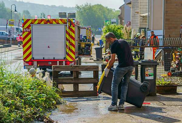 Hochwasser Saarland - Aufräumen in Kleinblittersdorf