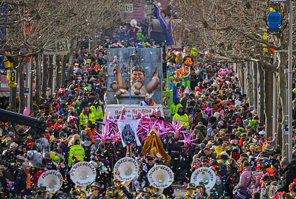 Rosenmontagszug in Mainz
