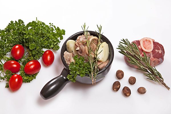 Zutaten fuer Rinderbruehe