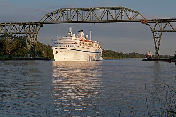 MS Black Watch / Kiel-Canal