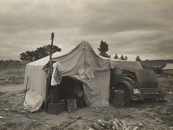 [Migrant Pea Picker's Makeshift Home, Nipomo, California], February 1936, Gelatin silver print, 18.2 x 24.5 cm (7 3/16 x 9 5/8 in. ), Photographs, Dorothea Lange (American, 1895?1965)