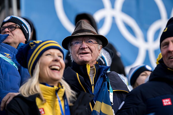 260210  King Carl XVI Gustaf of Sweden at  the women's classic technique...