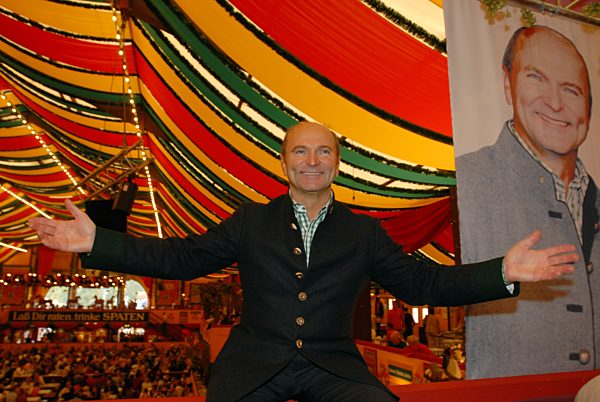 Oktoberfestwirt Sepp Krätz, 2006 | Wiesn host Sepp Krätz, 2006