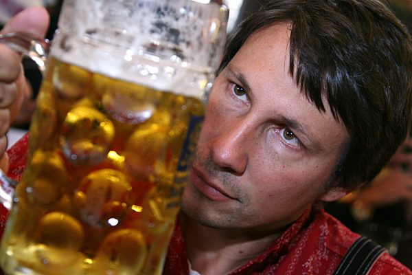 Schankwächter auf dem Münchner Oktoberfest, 2007 | Oktoberfest in Munich, 2007