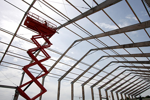 Oktoberfest Aufbau in München, 2009 | Construction work of the Oktoberfest in Munich, 2009