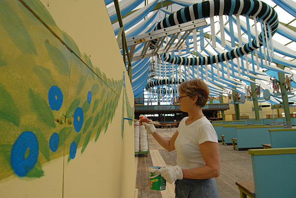 Aufbau für das Münchner Oktoberfest, 2009 | Construction work of the Oktoberfest in Munich, 2009
