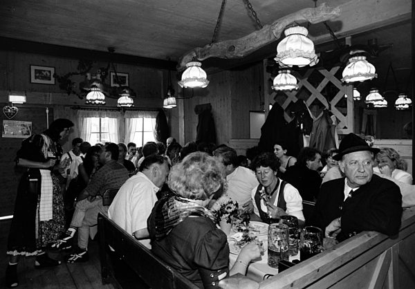 Bierzelte 1980-, Oktoberfest, 1998 | Beer tents 1980-