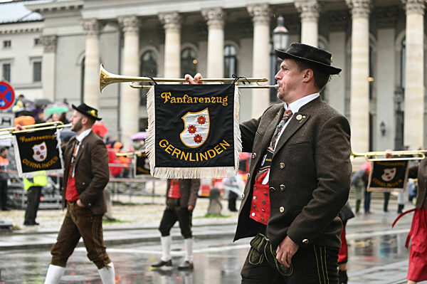 Trachten- und Schützenumzug zum Münchner Oktoberfest, 2022