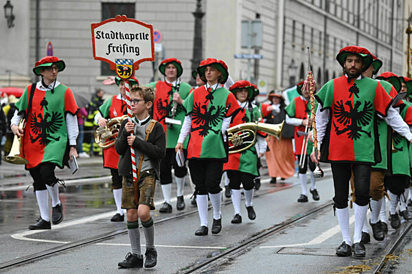 Trachten- und Schützenumzug zum Münchner Oktoberfest, 2022