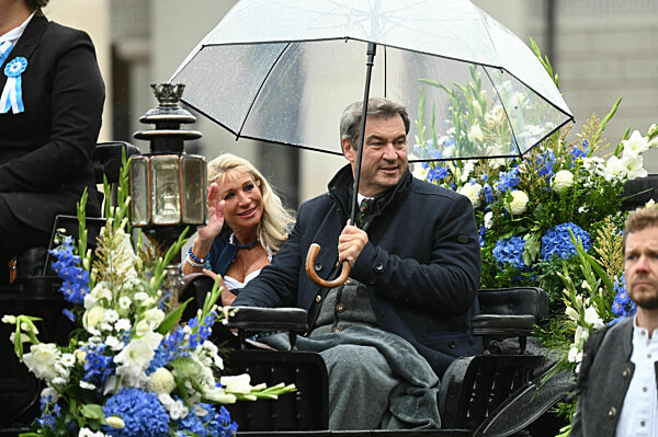 Trachten- und Schützenumzug zum Münchner Oktoberfest, 2022