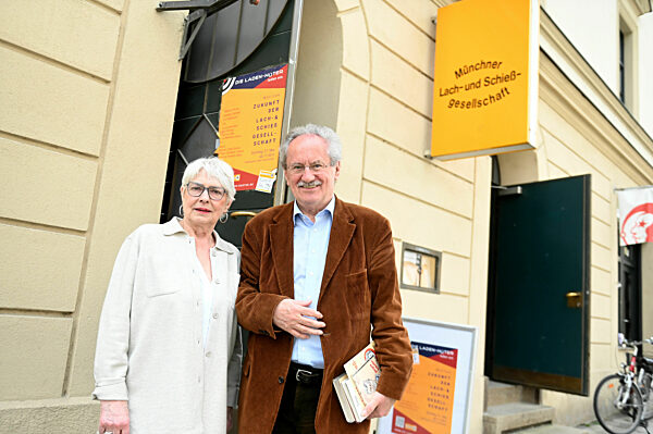 Verein Die Laden-Hüter mit Matinee in der Lach - und Schießgesellschaft in München, 2023
