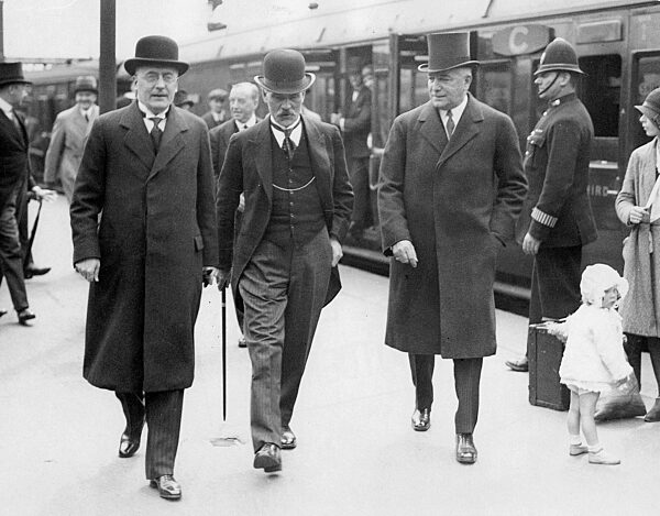 Heinrich Brüning, Ramsay Mac Donald und Konstantin von Neurath in London, 1931