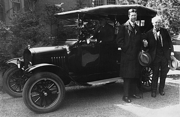 Heir to the throne Gustaf Adolf of Sweden and Thomas Alva Edison in front of a car, 1926