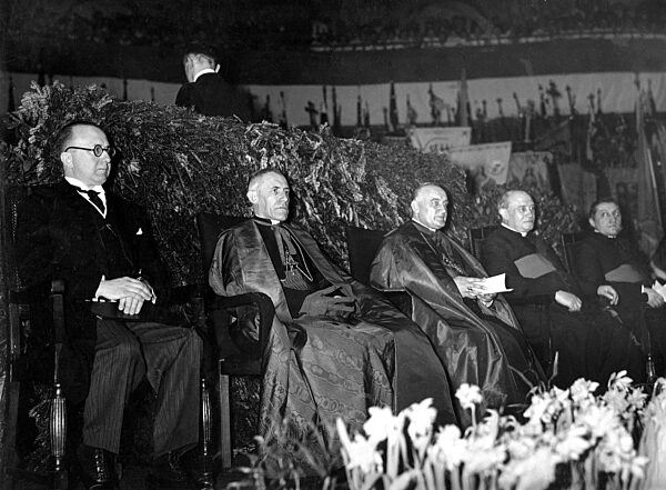 Dr. Rick, Cesare Orsenigo, Bishop Nikolaus Bares and Vicar Steinmann, 1934