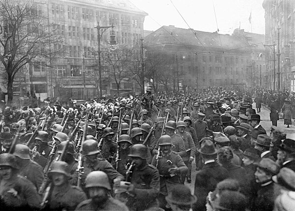 Heimkehr von Soldaten nach Berlin, 1918