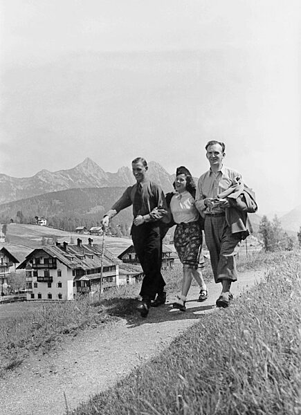 Soldaten im Fronturlaub, 1943