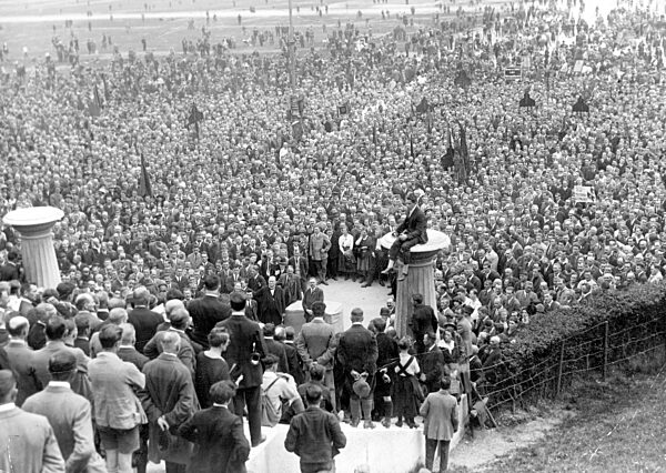 Protest gathering on the Theresienwiese (Theresien Meadow) in Munich, 1919